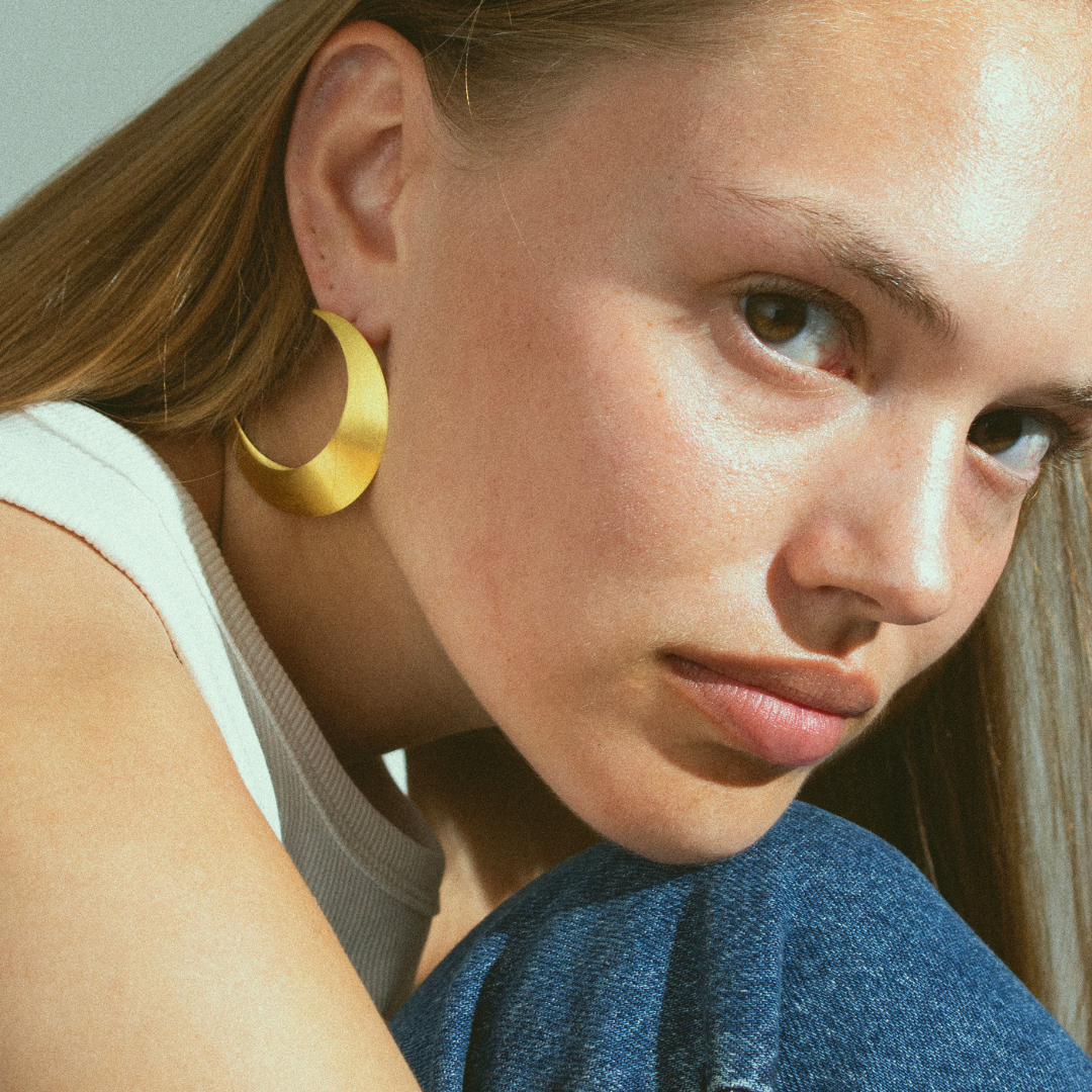 Massive Half Moon Stud