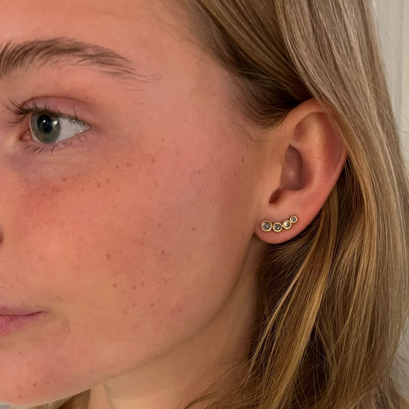 Crescent earrings with rose-cut diamonds